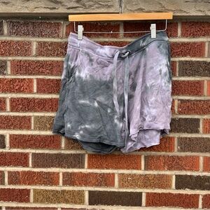 Dark Gray and Light Purple Tie Dye Mid Rise Lounge Shorts